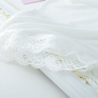 Quần mặc trong váy