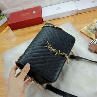 Túi đeo cheo xinh xắn