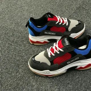 Giày baleciaga triple s