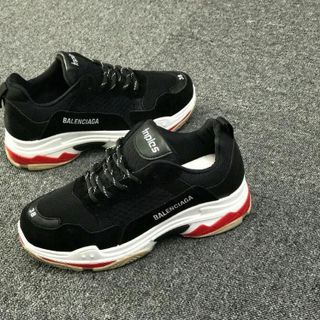 Giày baleciaga triple s