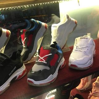 Giày baleciaga triple s