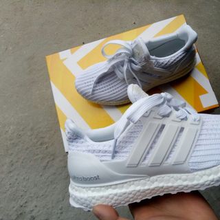 Giày boost Nam Nữ