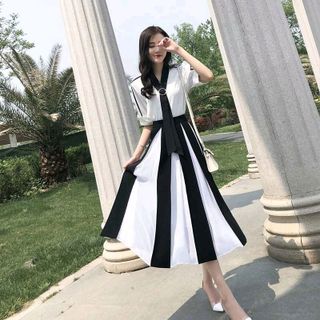 SET ÁO SƠ MI CỔ NƠ CHÂN VÁY SỌC