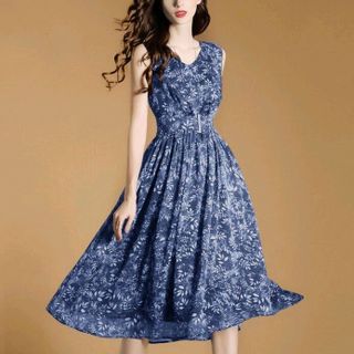ĐẦM XÒE VOAN TAY NGẮN