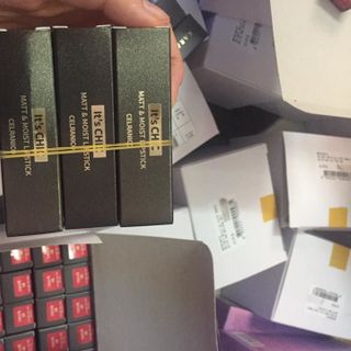 son thỏi siêu lì its chic matt moist