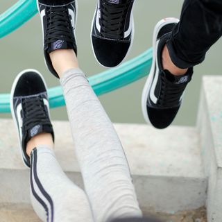 Giày thể thao nam nữ 68402