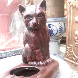 Gạt Tàn Hình Thú