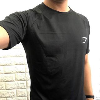 Áo thun theo thao Gymshark