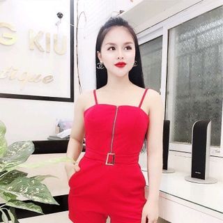 Jump đùi khóa trước