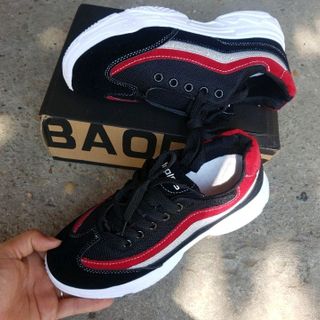 Giày thể thao nữ