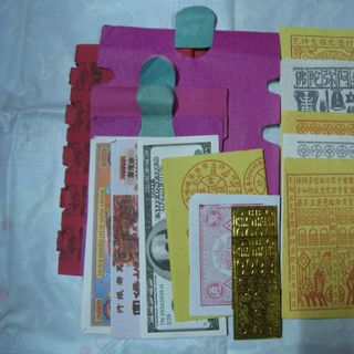 Giấy cúng xả xui có giấy để vuốt xả xui