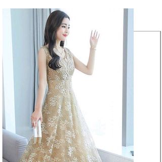 ĐẦM MAXI REN CỔ TIM