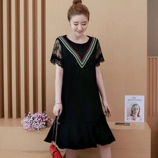 ĐẦM SUÔNG VIỀN TAY REN