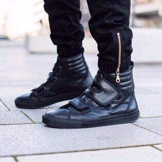 Quần jogger khóa zip thời trang