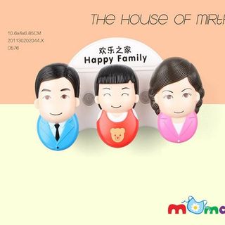 Bộ 3 Giá Treo hít chân không kháng khuẩn Vỏ Chụp đây Bảo Vệ đầu bàn Đánh Răng sạch dễ dàng mang theo du lịch phượt Cả Nhà Thương Nhau siêu cuteHL004