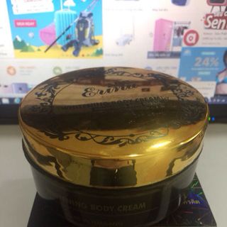 Kem dưỡng trắng da than hoạt tính Vip Erina