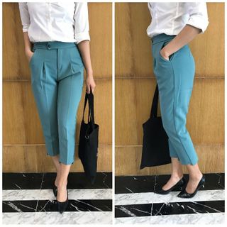 Quần Baggy Gấu Lệch