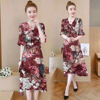 Đầm hoa kiểu hàng đẹp nhé khách