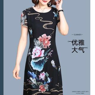 ĐẦM SUÔNG HOẠ TIẾT HOA SEN