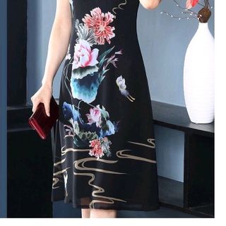 ĐẦM SUÔNG HOẠ TIẾT HOA SEN