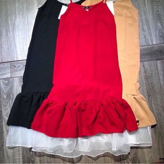 Đầm 2 dây đuôi cá chân lưới
