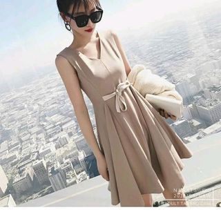 ĐẦM XÒE THẮT NƠ