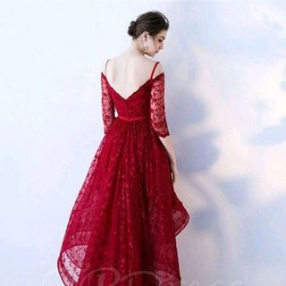 ĐẦM XÒE ĐUÔI TÔM TRỄ VAI TAY LỠ