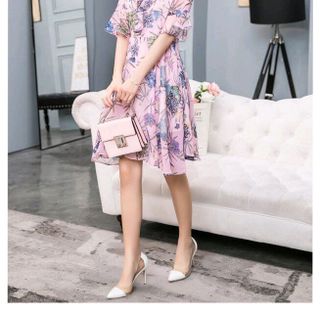ĐẦM XÒE CỒ CHỮ V TAY LOE IN HOA