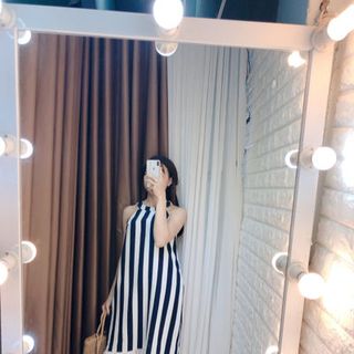 ĐẦM YẾM SỌC ĐUÔI CÁ TRẮNG