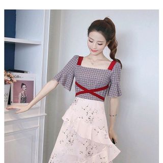 ĐẦM XÒE CARÔ PHỐI CHÂN VÁY IN HOA