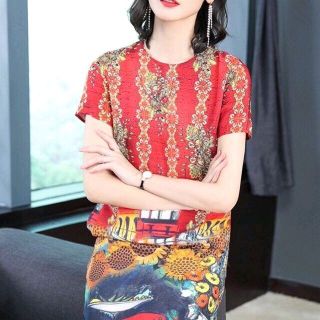ĐẦM SUÔNG HOA HƯỚNG DƯƠNG XẺ BÊN