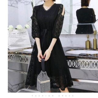 ĐẦM REN XOÈ ĐUÔI CÁ CUTOUT