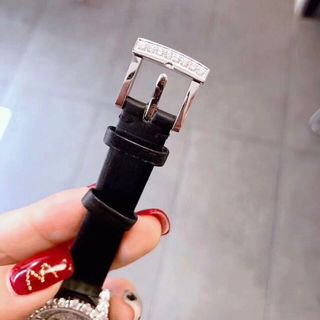Đồng hồ Chopardd đính xoàn mỹ
