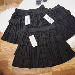 Chân váy dập li 3 tầng