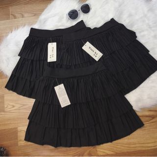 Chân váy dập li 3 tầng