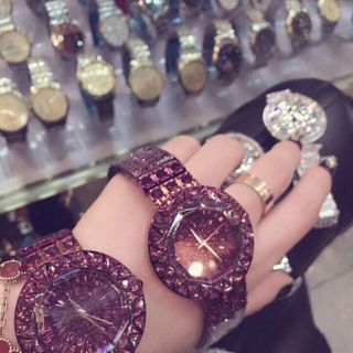Đồng hồ CHOPARDd full đá cam kết