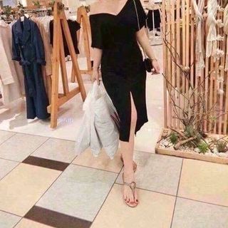 Đầm thun xẻ