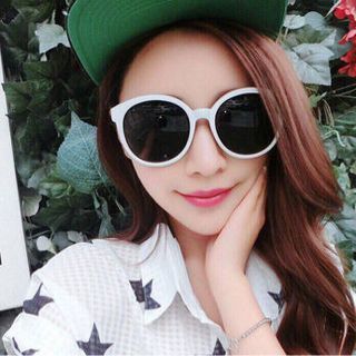 kính nữ 11