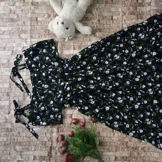 ĐẦM XÒE RÚT EO