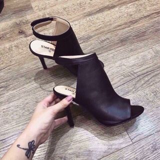 Giày boot gót nhọn hở mũi