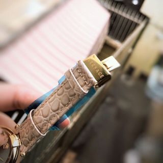 đồng hồ vversace dây da quá sang