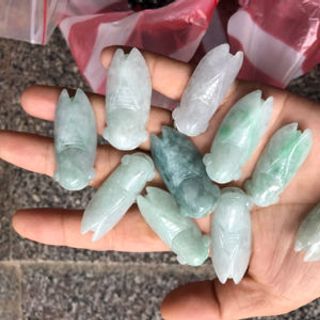 VE SẦU NGỌC CẨM THẠCH ĐEO CỔ