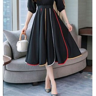 ĐẦM VOAN XÒE PHỐI VIỀN MÀU