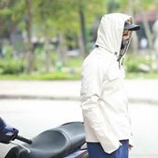 Áo chống nắng nam Chống Tia Cực Tím theo tiêu chuẩn Nhật Bản
