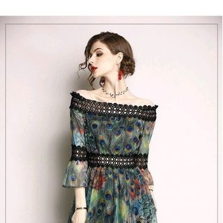 ĐẦM XÒE BỆCH VAI IN HỌA TIẾT ĐUÔI CÔNG PHỐI VIỀN REN