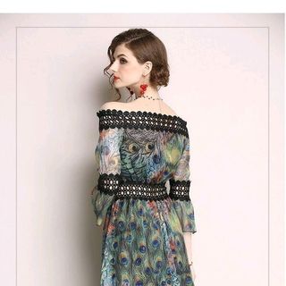 ĐẦM XÒE BỆCH VAI IN HỌA TIẾT ĐUÔI CÔNG PHỐI VIỀN REN