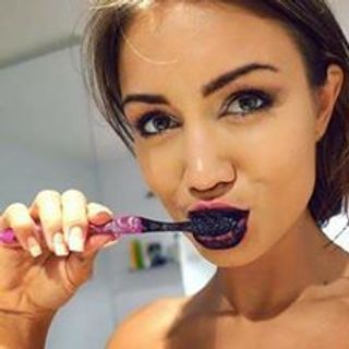 RẺ VÔ ĐỊCH Than Hoạt Tính Trắng Răng An Toàn Hiệu Quả Tại Nhà
