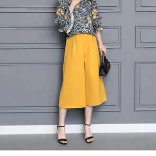 SET ÁO IN HOA VÀNG QUẦN ÁO RỘNG