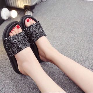 dép kim tuyên đê nhựa