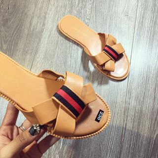 dép bản nơ